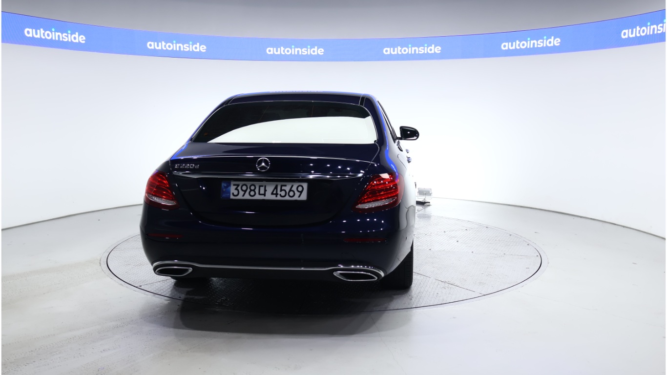 Mercedes-Benz E-Class 5 Generation Avantgarde E220d — фото 5