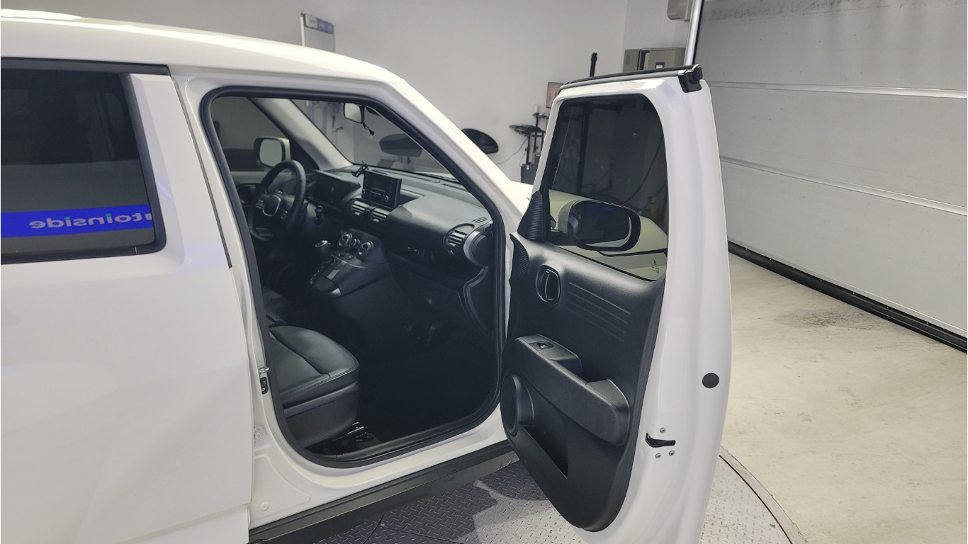 Hyundai Casper The Essential Light 1.0 Turbo - фото 9