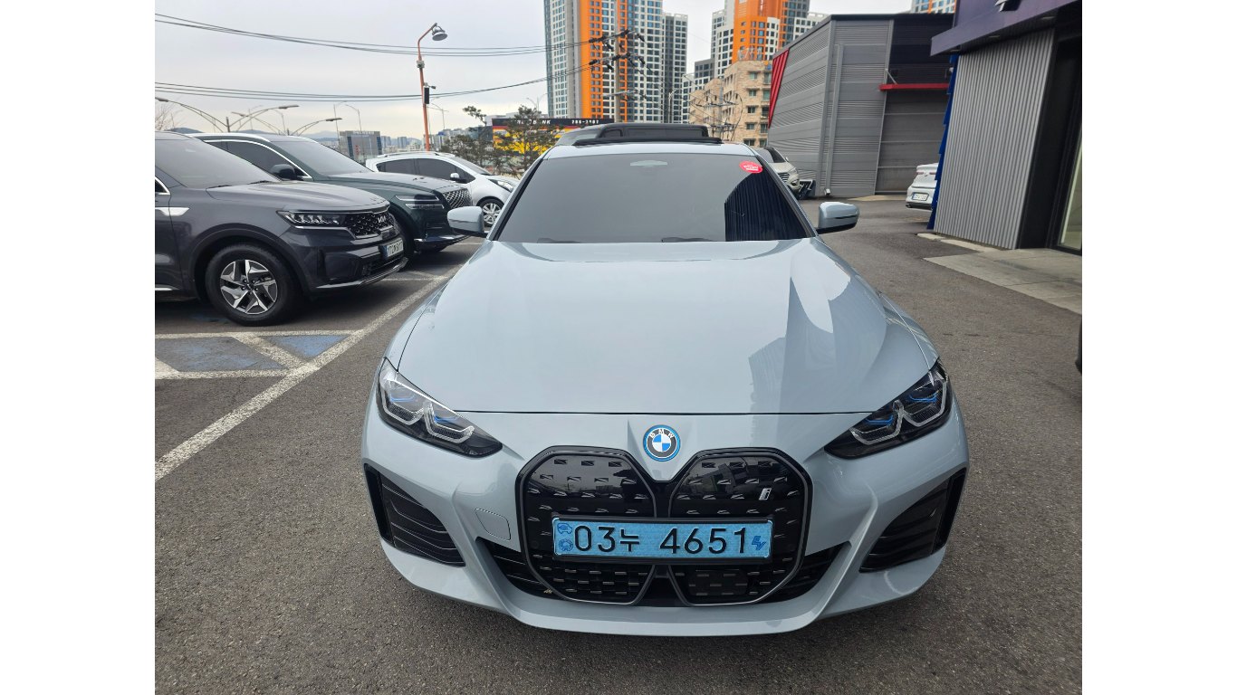 BMW i4 M Sport Pro eDrive40 M Sport — фото 3