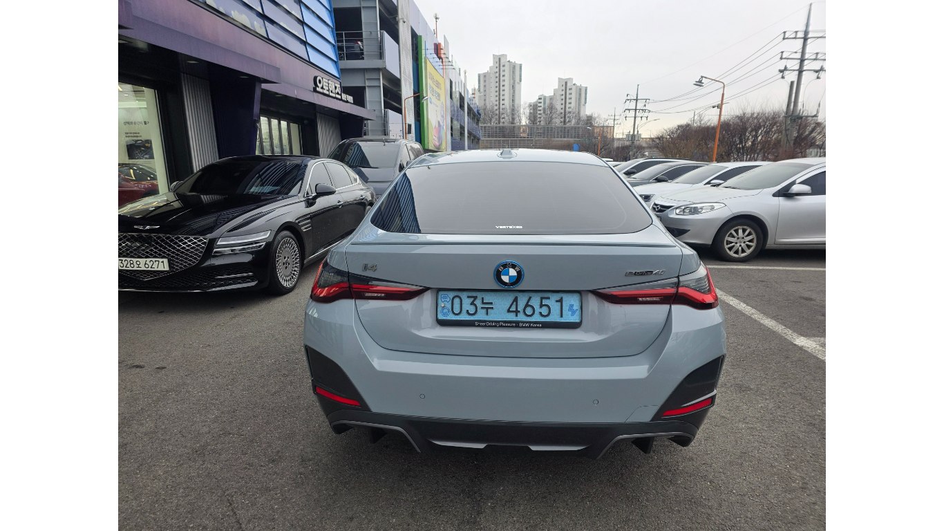 BMW i4 M Sport Pro eDrive40 M Sport — фото 4