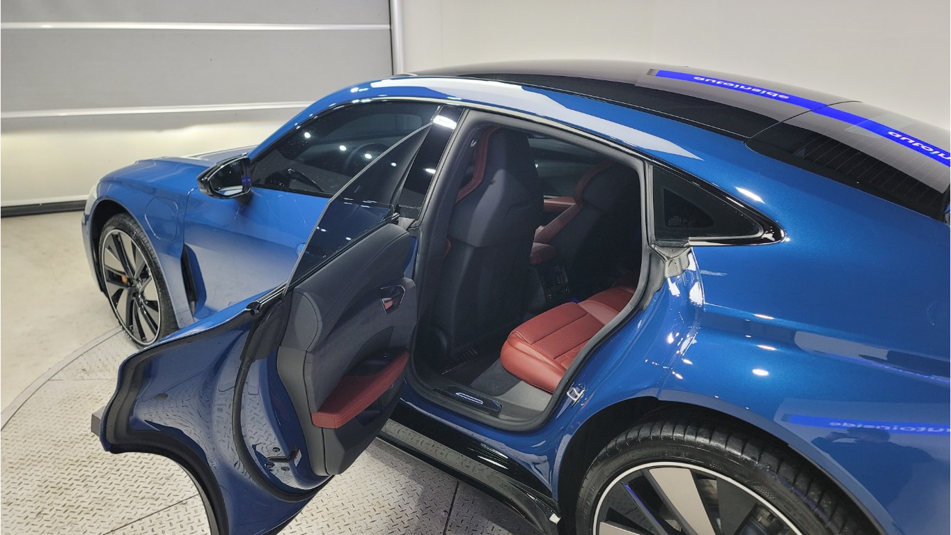 Audi e-tron GT Premium quattro Premium 9