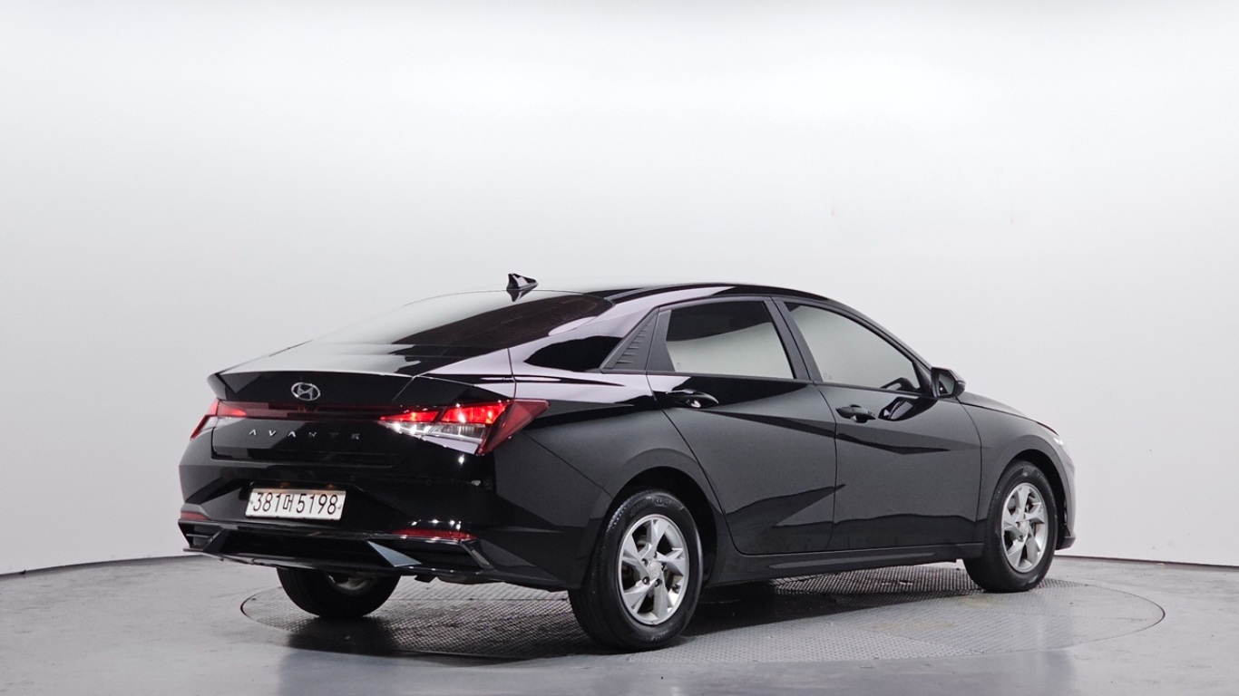 Hyundai Avante CN7 Modern Smart Stream 1.6 Gasoline 3