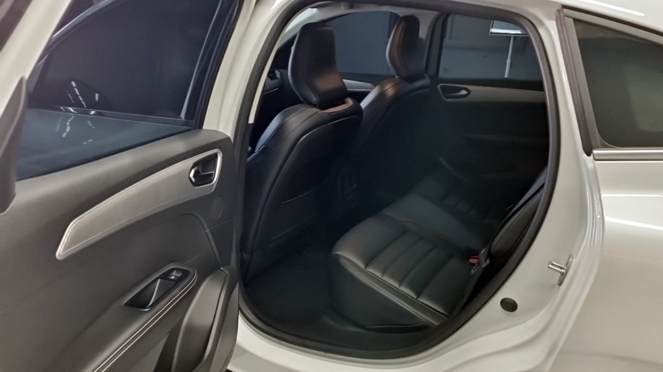 Renault XM3 Samsung RE 1.6 GTe 9