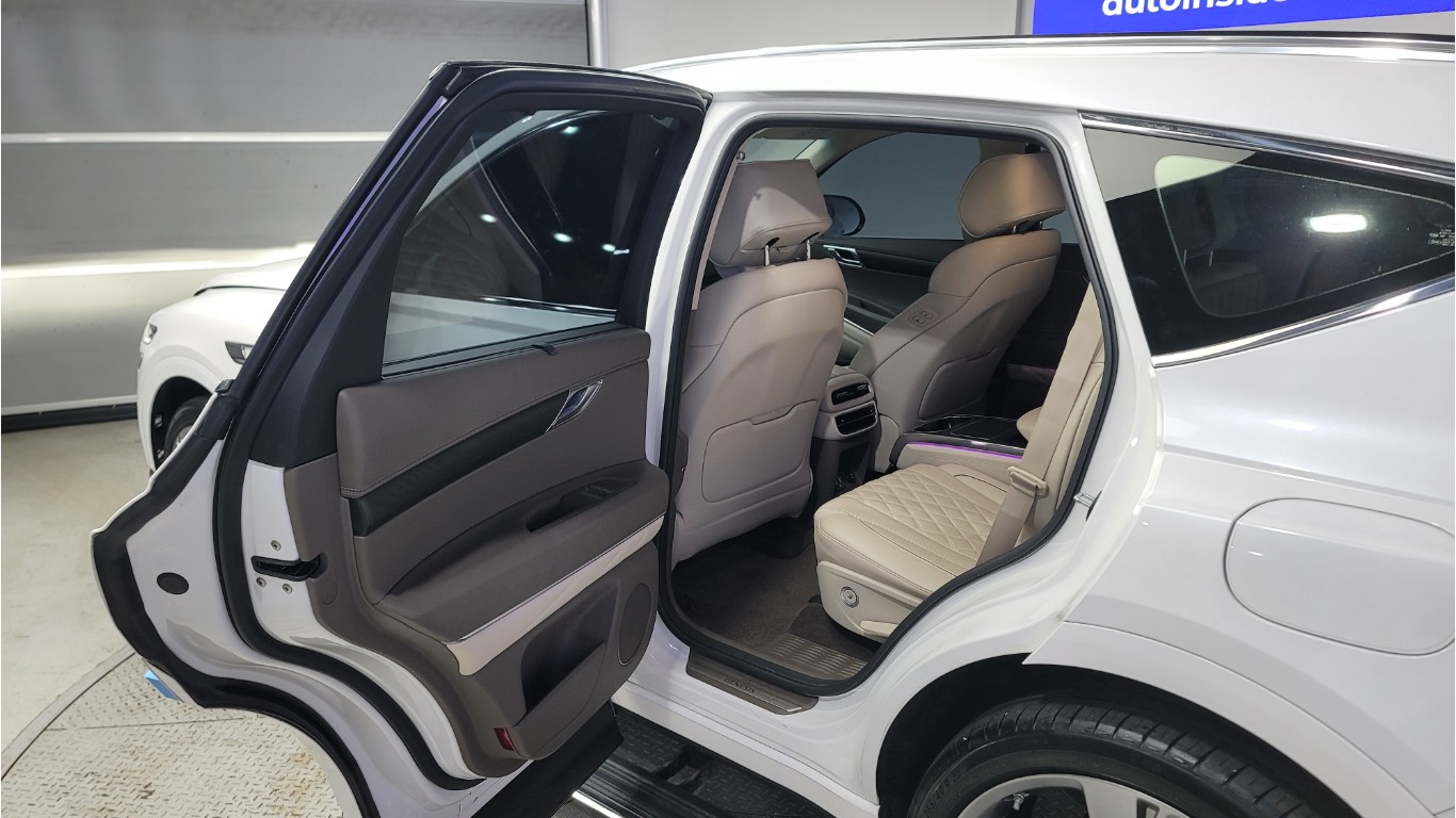 Genesis GV80 Base Type Gasoline 3.5 Turbo AWD 9