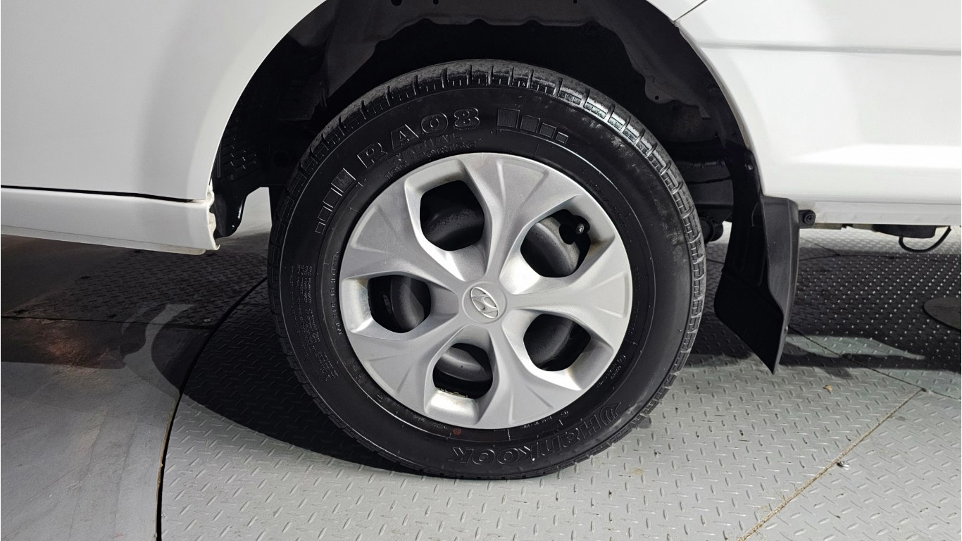 Hyundai Porter II Long Wheelbase Smart Long Wheelbase Super Cab 6