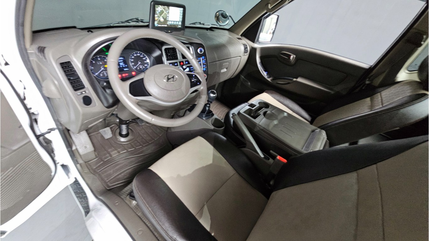 Hyundai Porter II Long Wheelbase Smart Long Wheelbase Super Cab 8