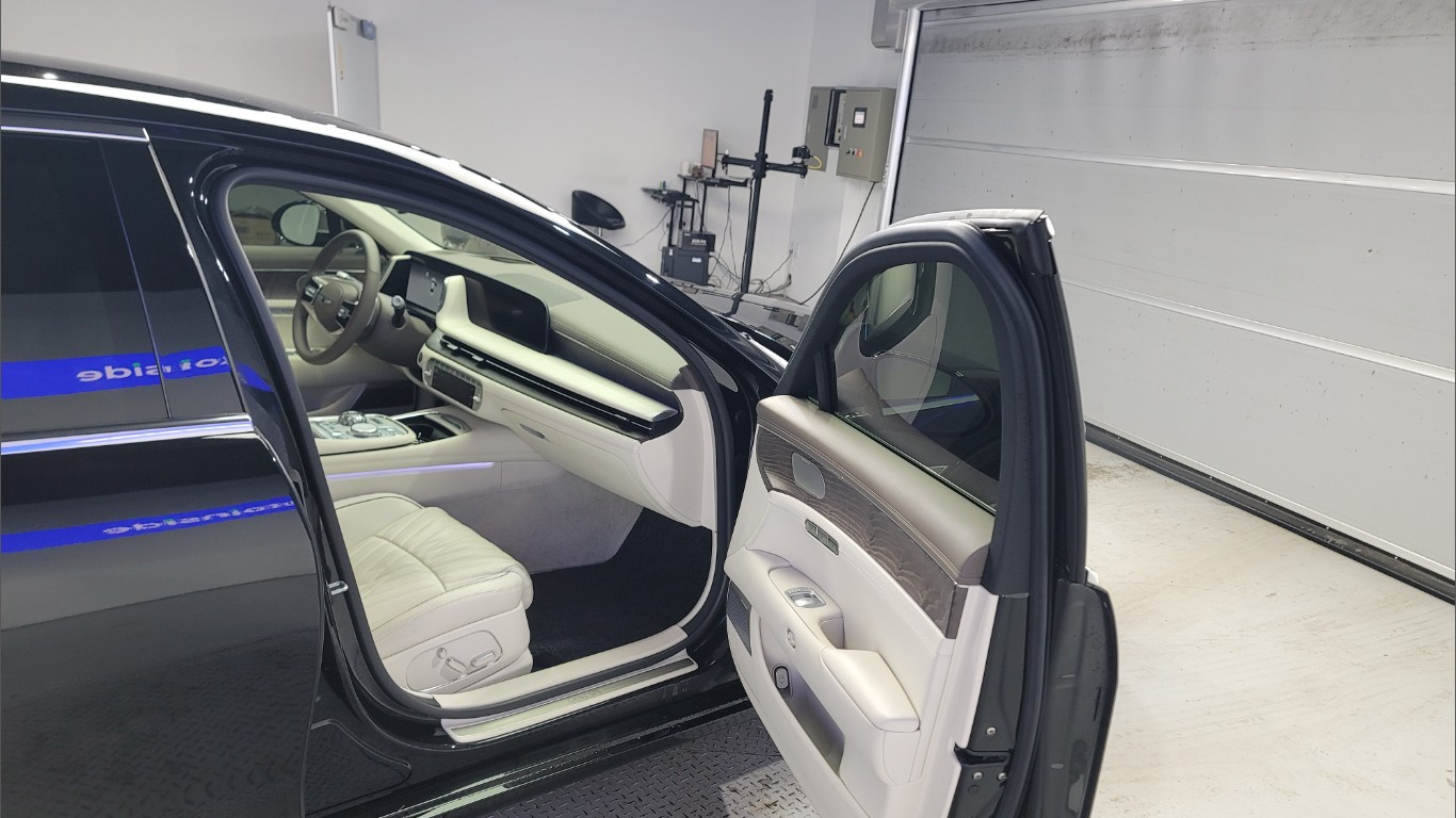 Genesis G90 New Base Type Gasoline 3.5 Turbo AWD 10